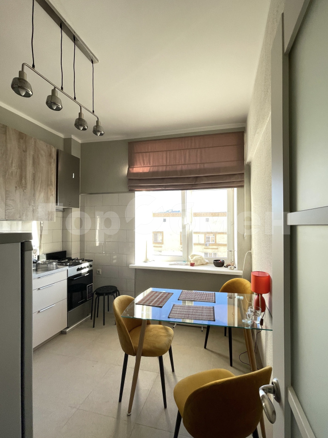 Аренда 2-комнатной квартиры, Москва, Россия,   Студенческая улица