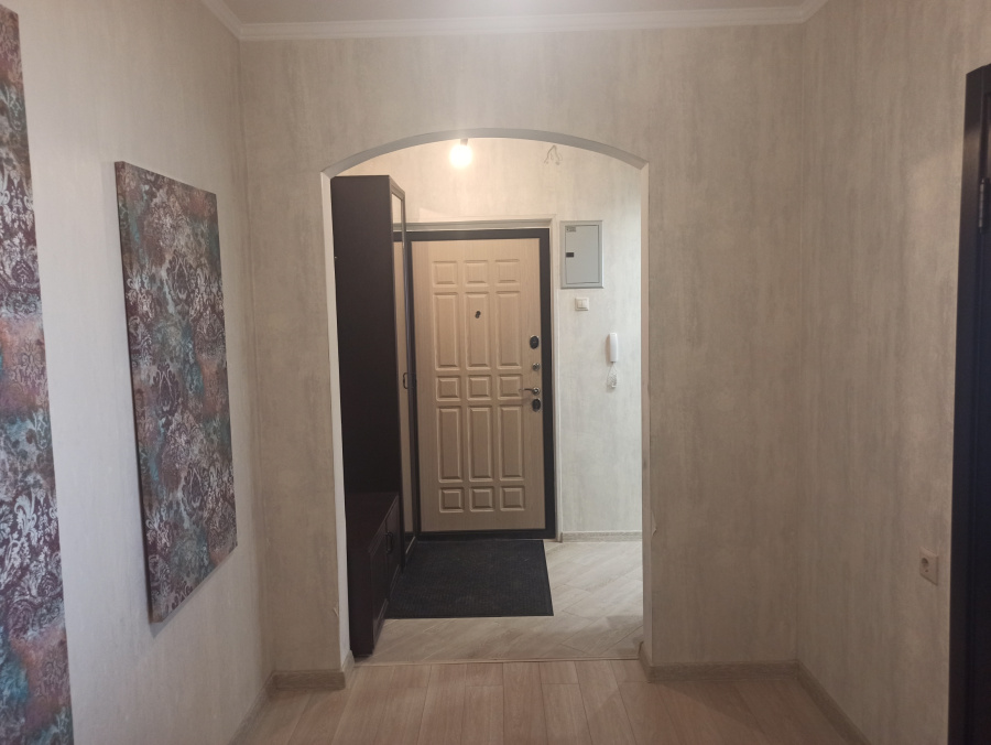 Продажа 3-комнатной квартиры, Москва, Россия,    улица Вертолётчиков