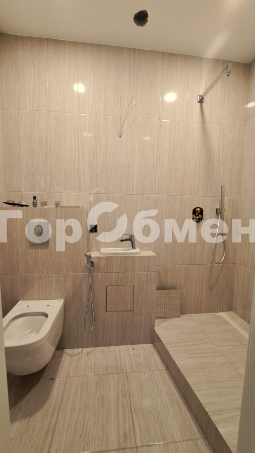 Продажа 4-комнатной квартиры, Москва, Россия,   1-я Мясниковская улица