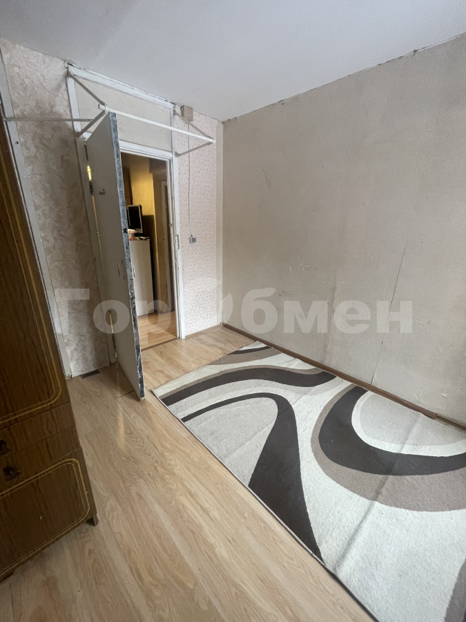 Продажа 2-комнатной квартиры, Москва, Россия,   улица Коминтерна