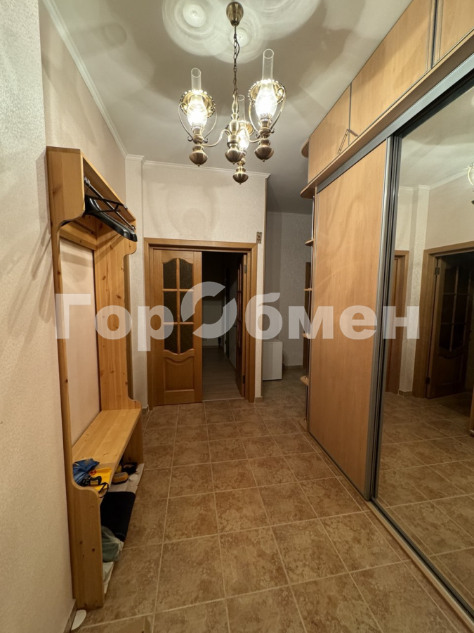 Продажа 2-комнатной квартиры, Москва, Россия,   Воротынская улица