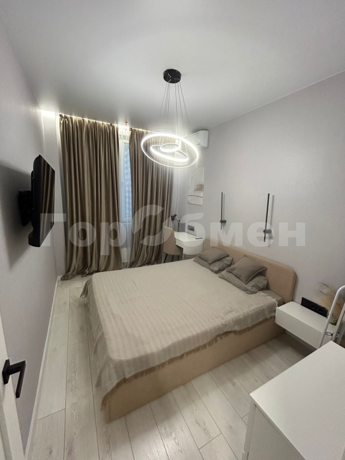 Продажа 1-комнатной квартиры, Москва, Россия,   Берёзовая аллея