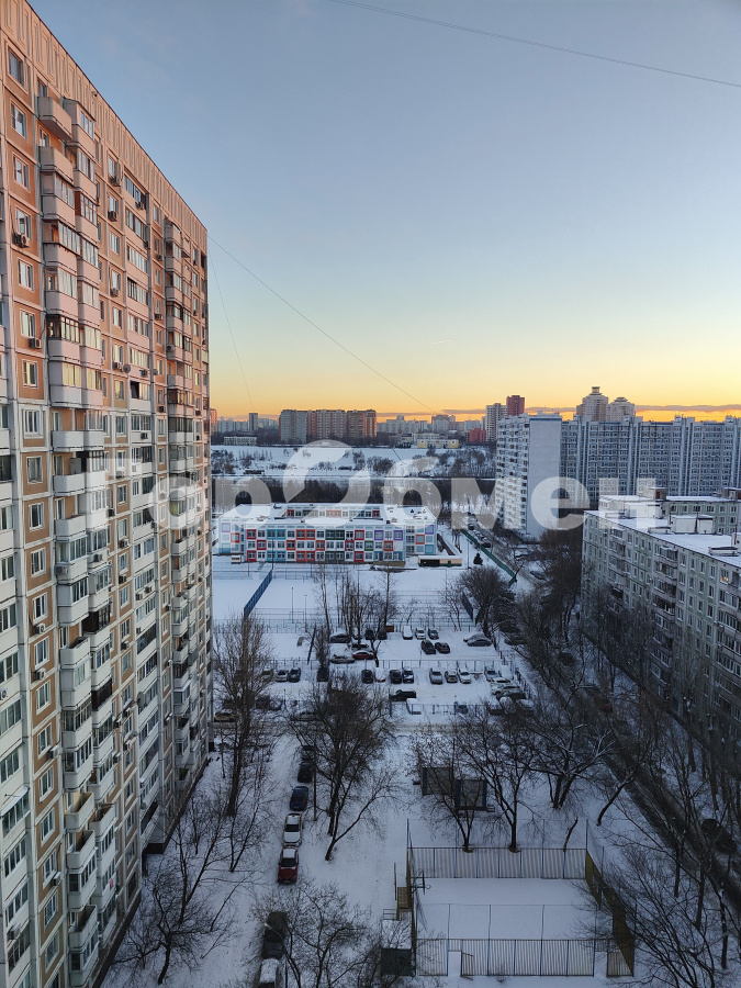 Аренда 2-комнатной квартиры, Москва, Россия,   Новочеркасский бульвар