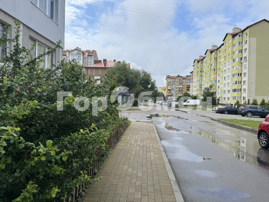 Продажа 4-комнатной квартиры, Зеленоградск, Россия,   Зеленоградский муниципальный округ