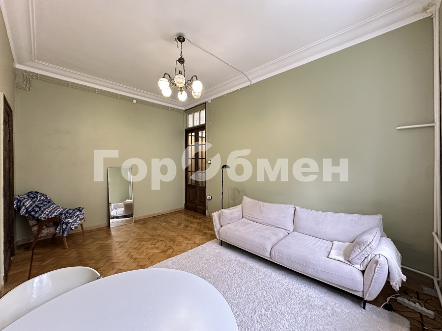 Продажа 3-комнатной квартиры, Москва, Россия,    Карманицкий переулок