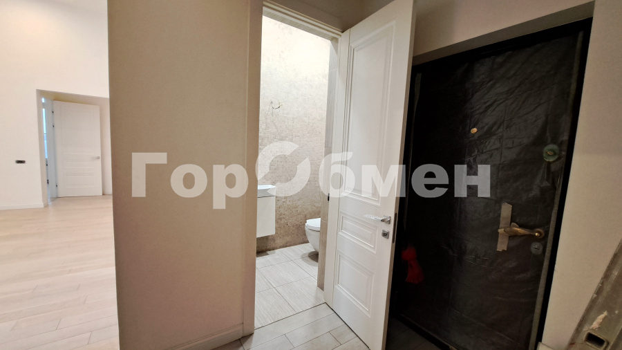 Продажа 4-комнатной квартиры, Москва, Россия,   1-я Мясниковская улица