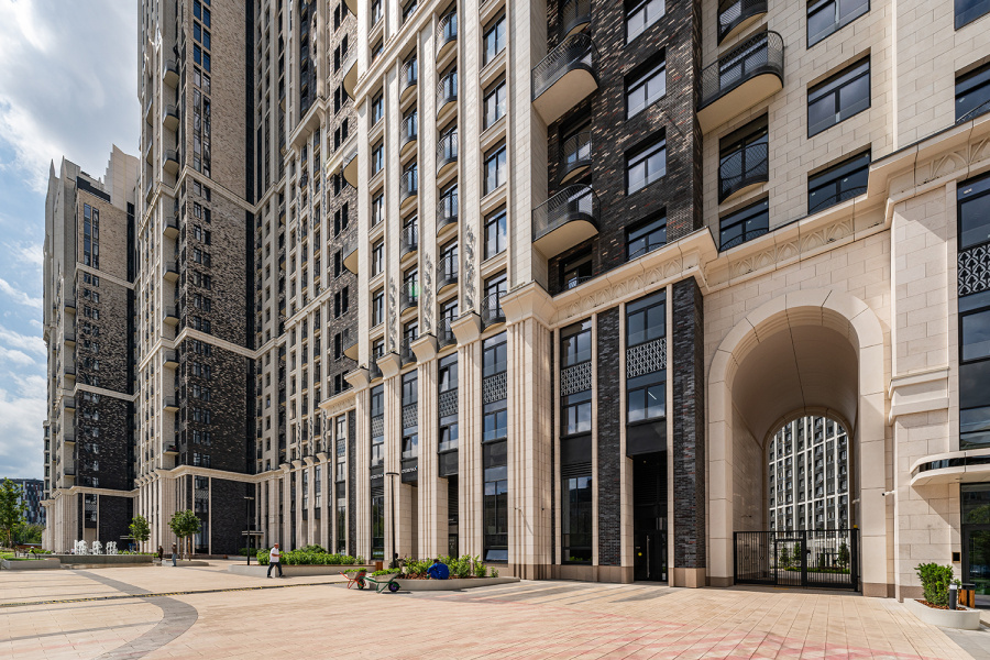 Продажа 2-комнатной квартиры, Москва, Россия,    улица Академика Королёва