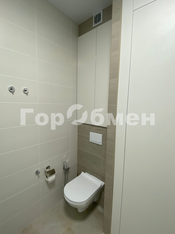 Аренда 2-комнатной квартиры, Москва, Россия,   улица Петра Алексеева