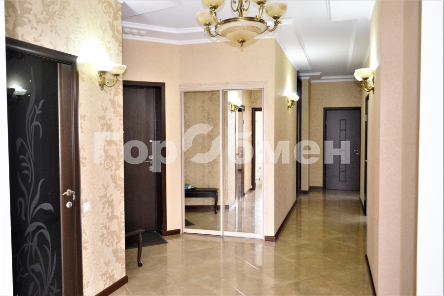 Аренда 3-комнатной квартиры, Москва, Россия,   улица Раменки