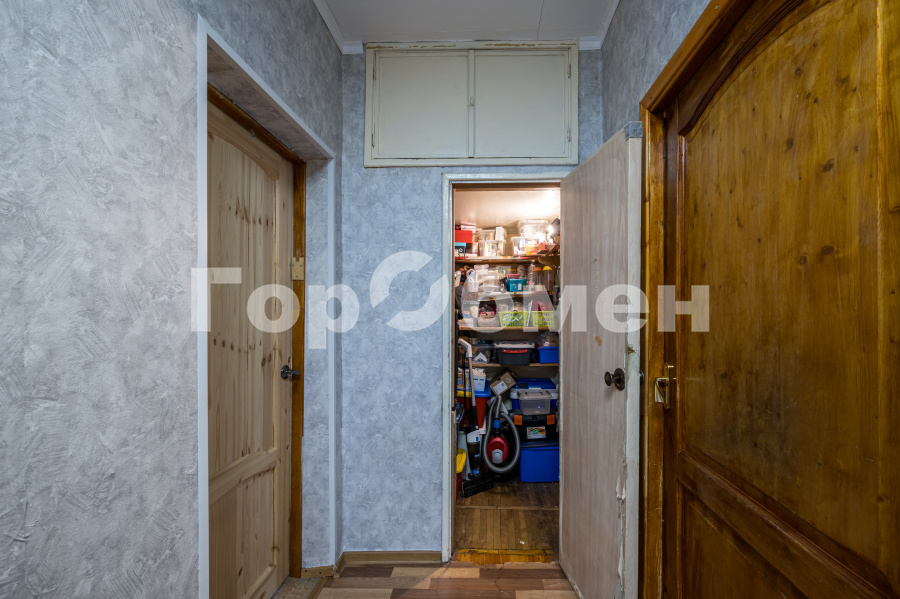 Продажа 2-комнатной квартиры, Москва, Россия,   улица Касаткина