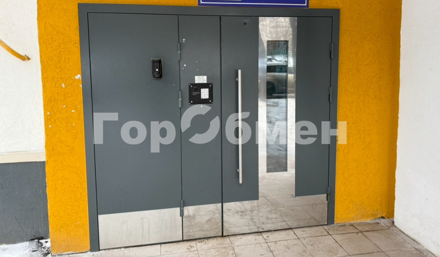 Продажа 2-комнатной квартиры, Москва, Россия,   улица Генерала Тюленева