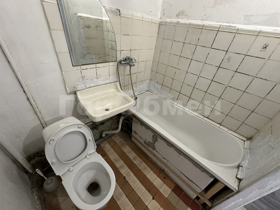 Продажа 1-комнатной квартиры, Москва, Россия,    улица Расплетина