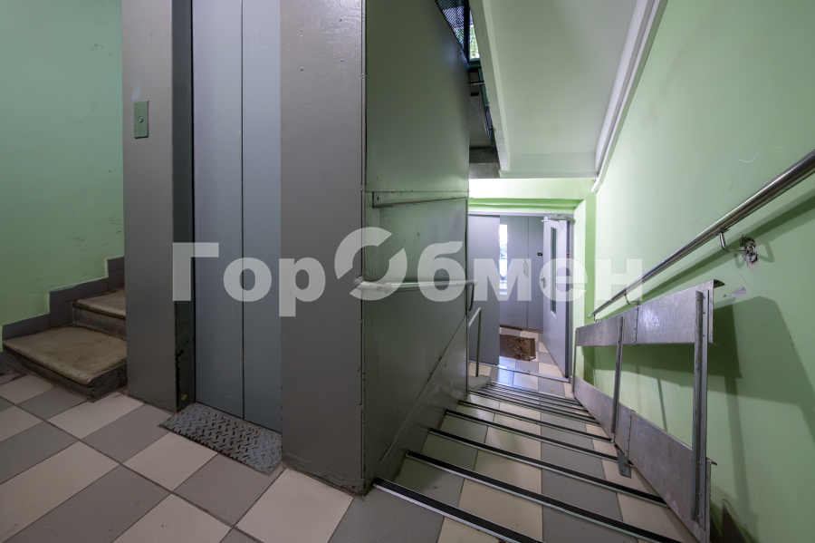 Продажа 2-комнатной квартиры, Москва, Россия,   улица Касаткина