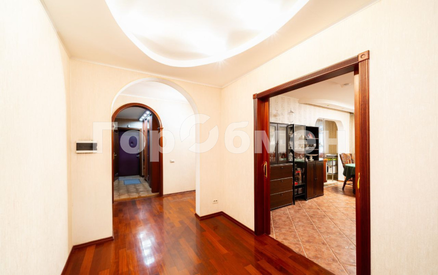 Продажа 4-комнатной квартиры, Королев, Россия,    микрорайон Юбилейный