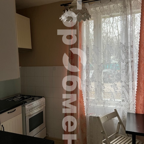 Аренда 3-комнатной квартиры, Москва, Россия,   улица 26 Бакинских Комиссаров