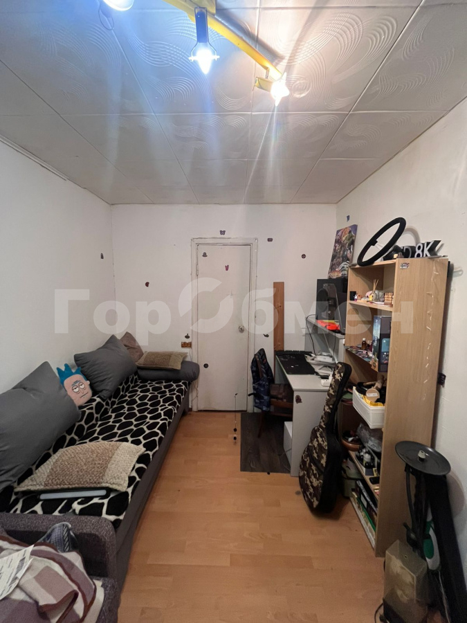 Продажа 3-комнатной квартиры, Москва, Россия,   улица Героев Панфиловцев