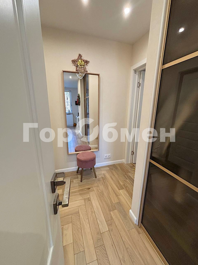 Продажа 1-комнатной квартиры, Москва, Россия,   улица Кулакова