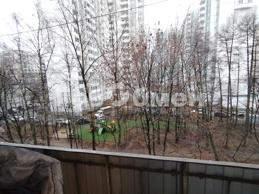 Продажа 3-комнатной квартиры, Москва, Россия,    улица Миклухо-Маклая