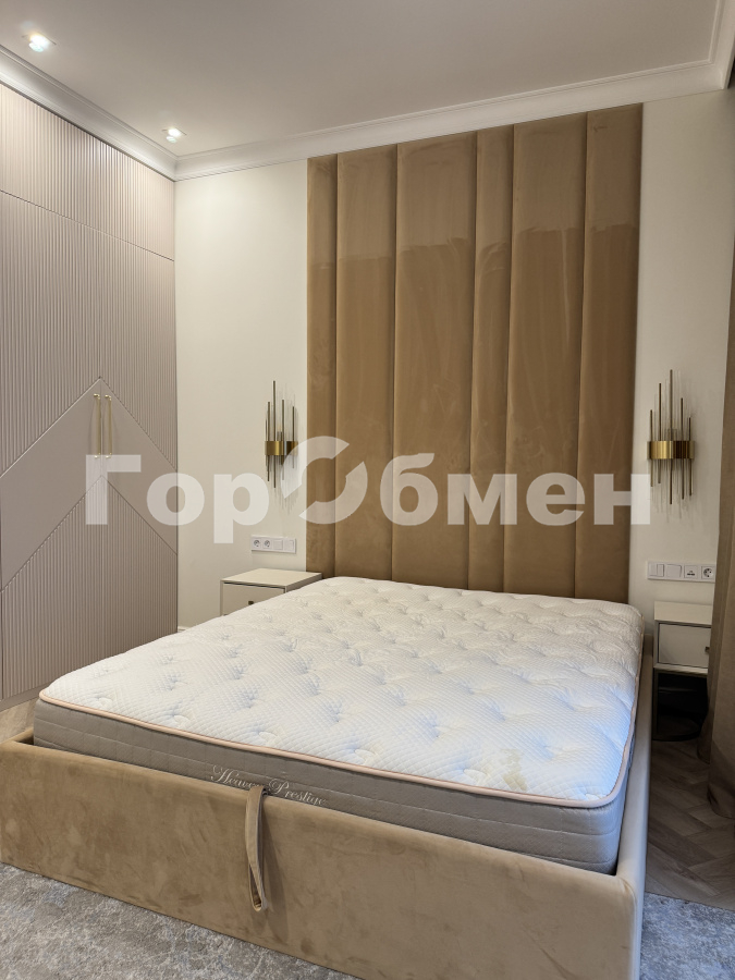 Аренда 2-комнатной квартиры, Москва, Россия,   улица Янковского