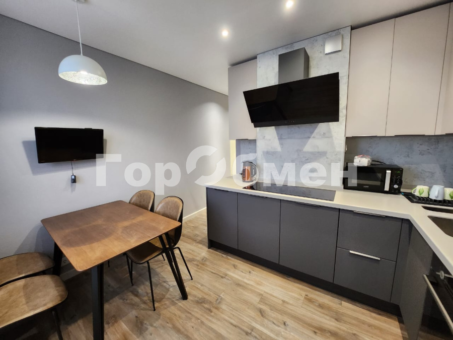 Аренда 3-комнатной квартиры, Москва, Россия,   Профсоюзная улица