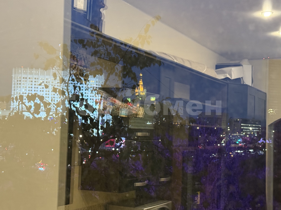 Продажа 2-комнатной квартиры, Москва, Россия,    Кутузовский проспект