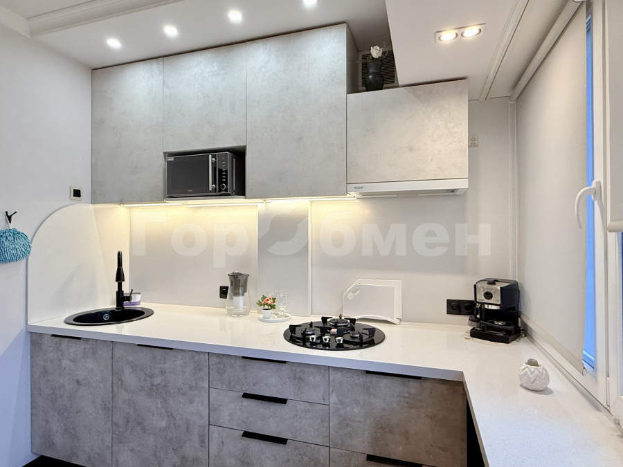 Аренда 3-комнатной квартиры, Москва, Россия,    Славянский бульвар