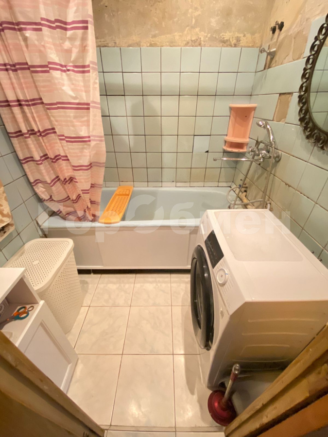 Продажа 3-комнатной квартиры, Москва, Россия,    улица Чичерина