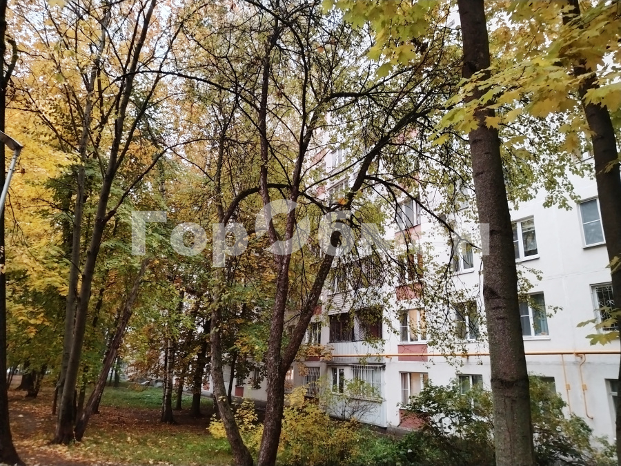 Продажа 3-комнатной квартиры, Москва, Россия,    улица Миклухо-Маклая