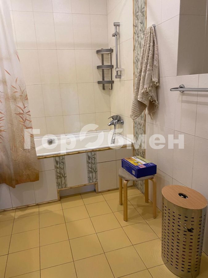 Аренда 3-комнатной квартиры, Москва, Россия,   улица Пырьева