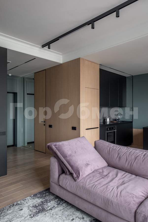 Продажа 2-комнатной квартиры, Москва, Россия,    Басманный переулок