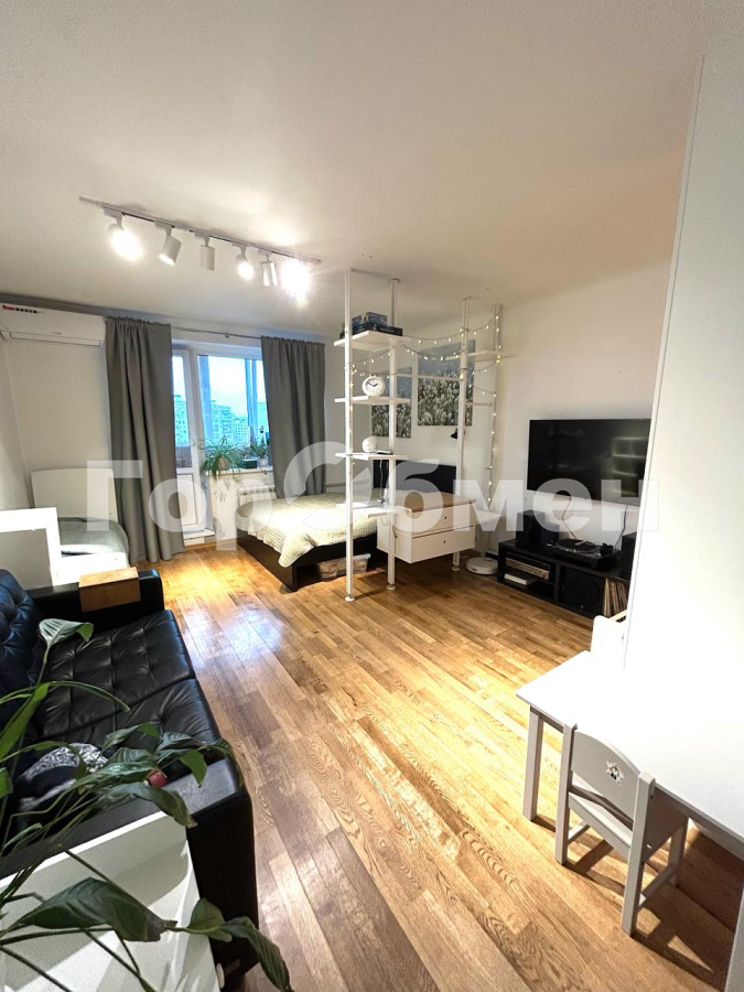 Продажа 1-комнатной квартиры, Москва, Россия,   Южный административный округ