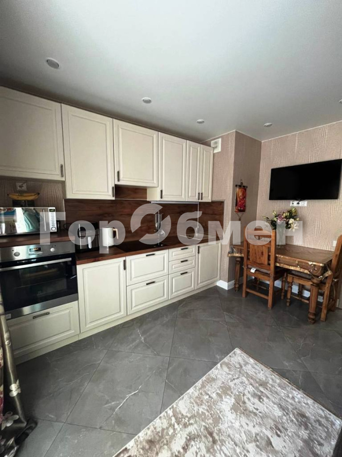 Продажа 2-комнатной квартиры, Химки, Россия,   городской округ   микрорайон Сходня