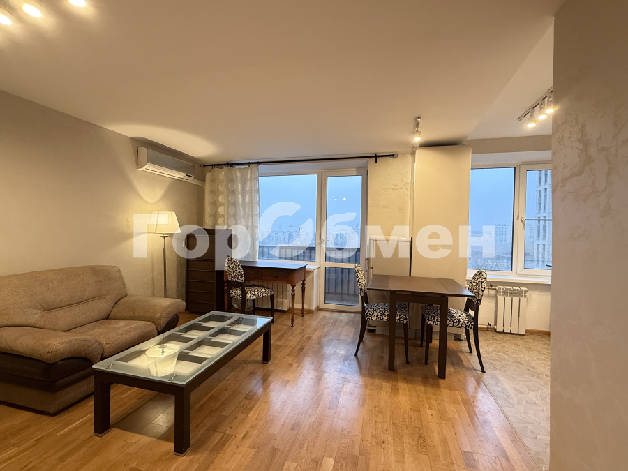 Продажа 1-комнатной квартиры, Москва, Россия,   Поклонная улица