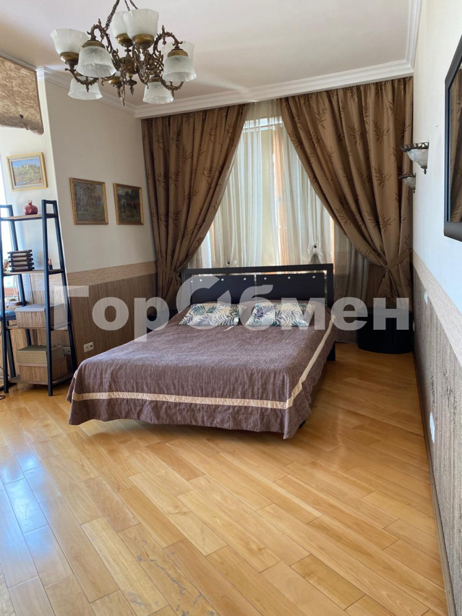 Аренда 3-комнатной квартиры, Москва, Россия,   улица Пырьева