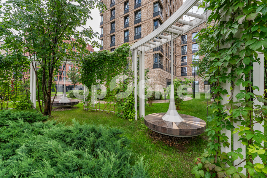 Продажа 2-комнатной квартиры, Москва, Россия,   улица Нижние Мнёвники