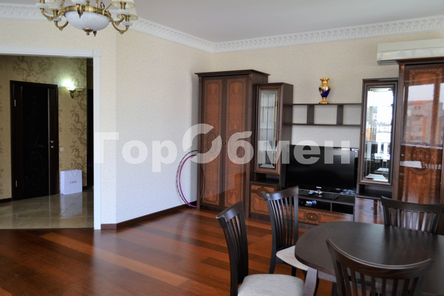 Аренда 3-комнатной квартиры, Москва, Россия,   улица Раменки