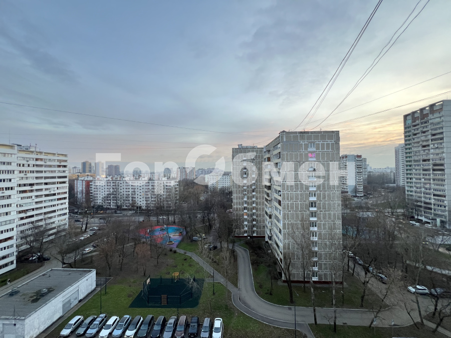 Аренда 2-комнатной квартиры, Москва, Россия,   Саянская улица