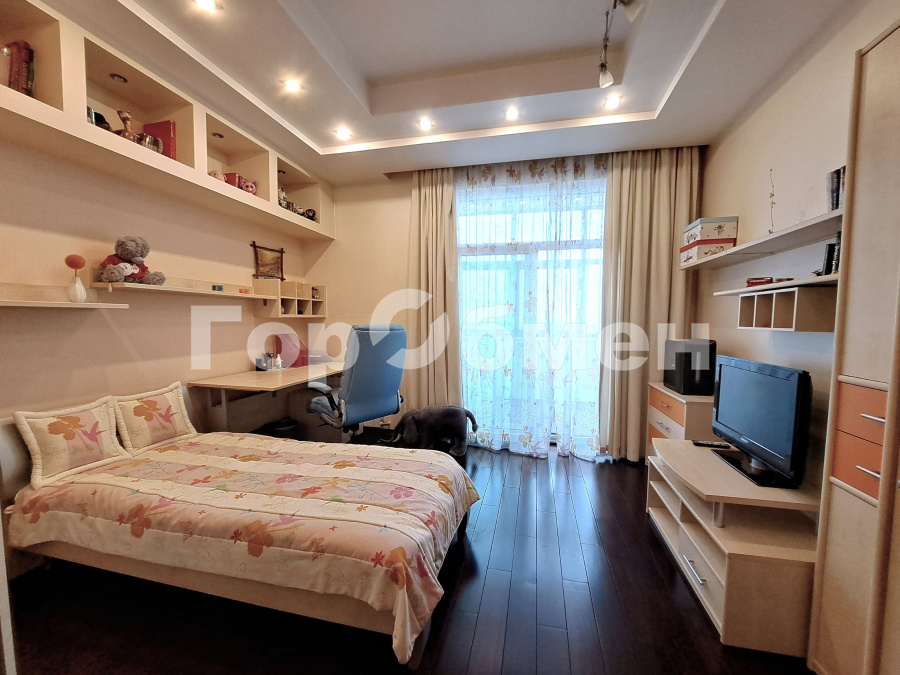 Аренда 3-комнатной квартиры, Москва, Россия,   улица Тёплый Стан