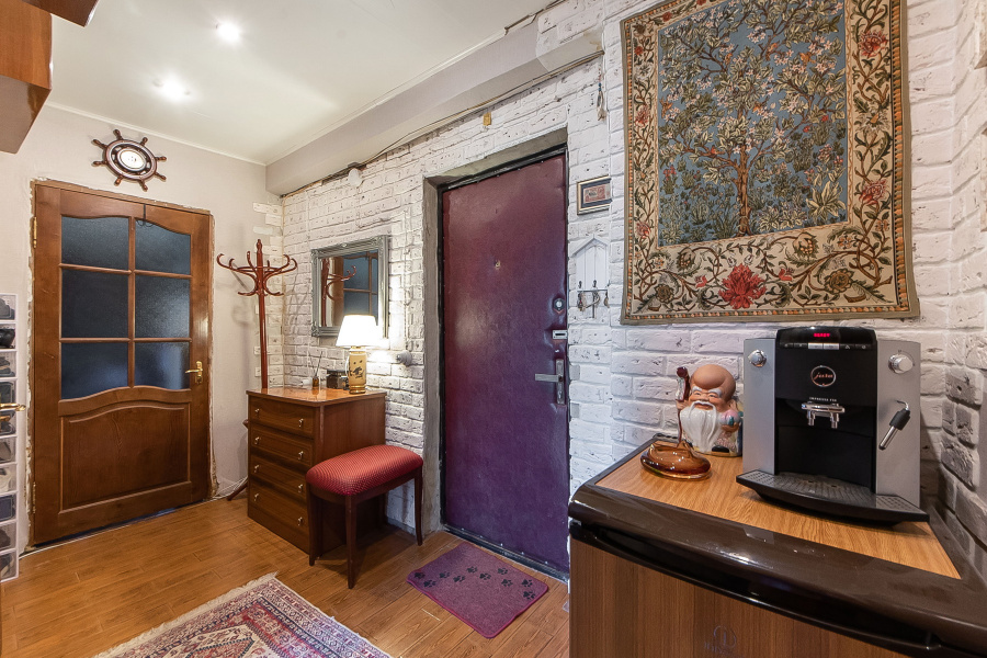 Продажа 2-комнатной квартиры, Москва, Россия,    Ленинский проспект