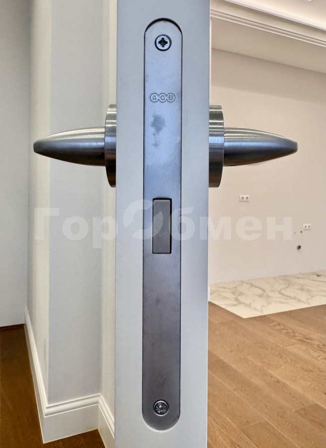 Продажа 2-комнатной квартиры, Москва, Россия,   Рубцовско-Дворцовая улица