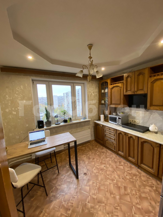 Продажа 3-комнатной квартиры, Москва, Россия,   Новокосинская улица