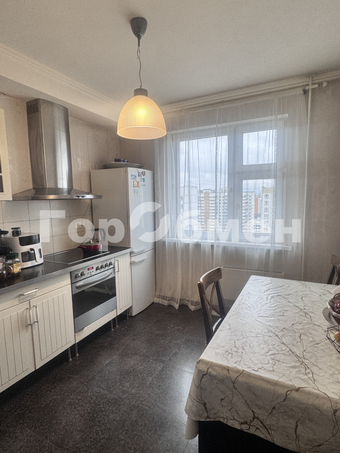 Продажа 2-комнатной квартиры, Москва, Россия,   Лукинская улица