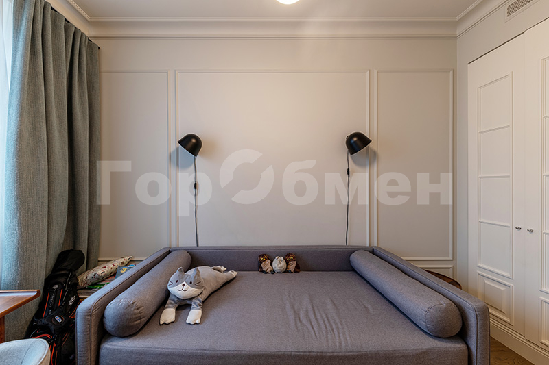 Продажа 3-комнатной квартиры, Москва, Россия,    Минская улица