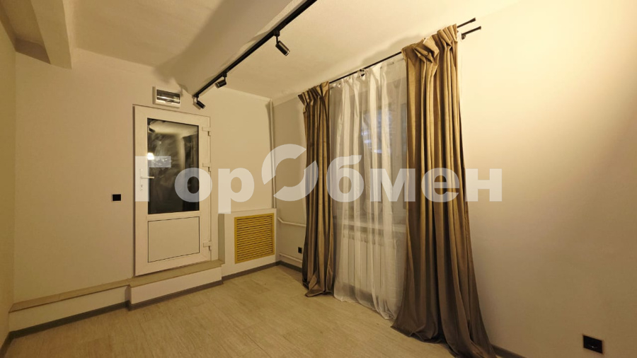 Продажа квартиры, Москва, Россия,   улица Коновалова