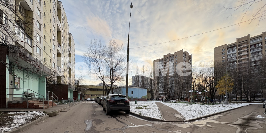 Продажа 2-комнатной квартиры, Москва, Россия,   Лебедянская улица