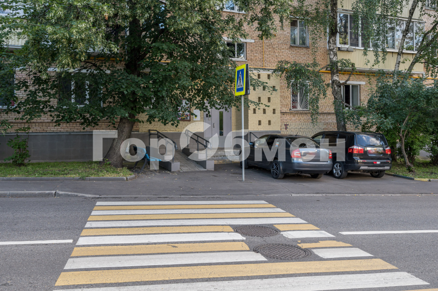 Продажа 2-комнатной квартиры, Москва, Россия,   улица Касаткина