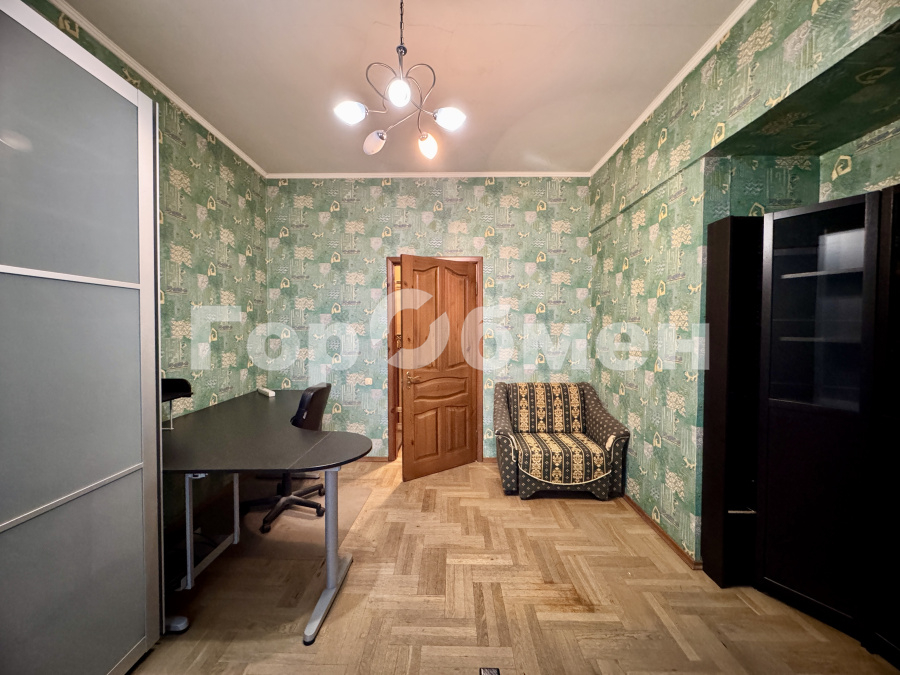 Продажа 2-комнатной квартиры, Москва, Россия,   улица Ремизова