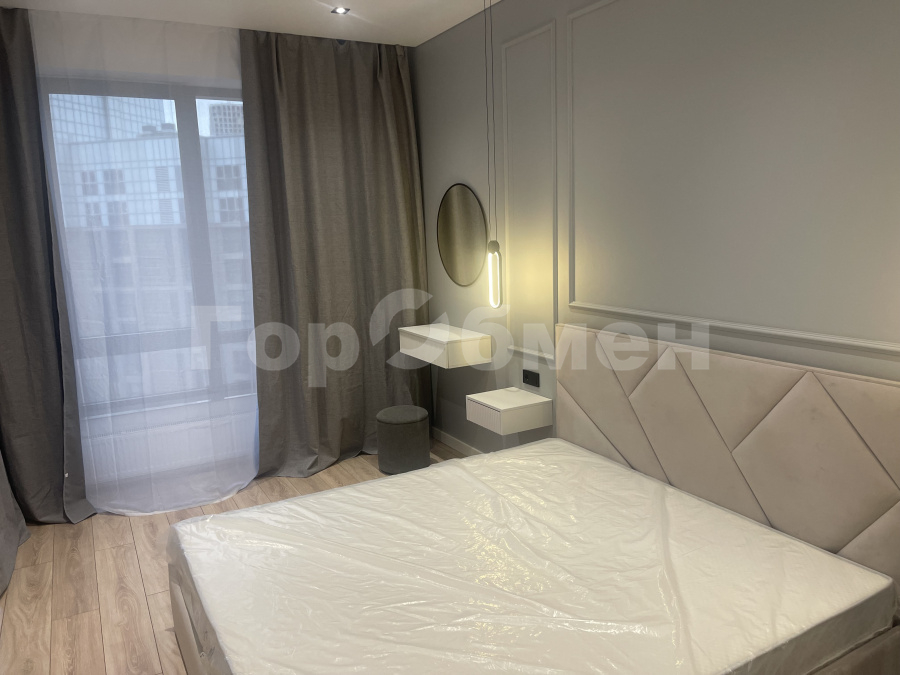 Продажа 2-комнатной квартиры, Москва, Россия,   улица Виктора Маслова