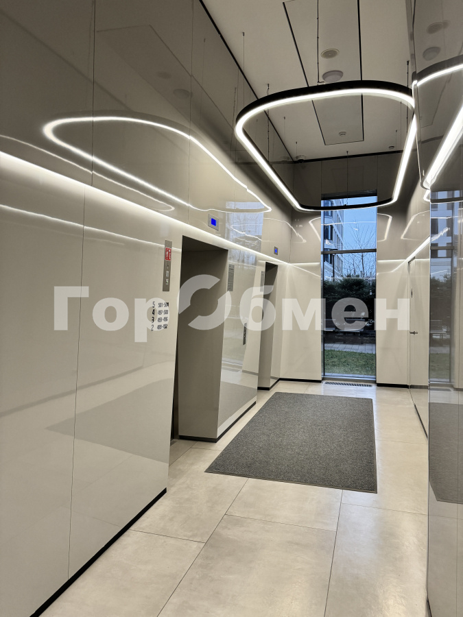 Продажа 2-комнатной квартиры, Москва, Россия,   улица Нижние Мнёвники