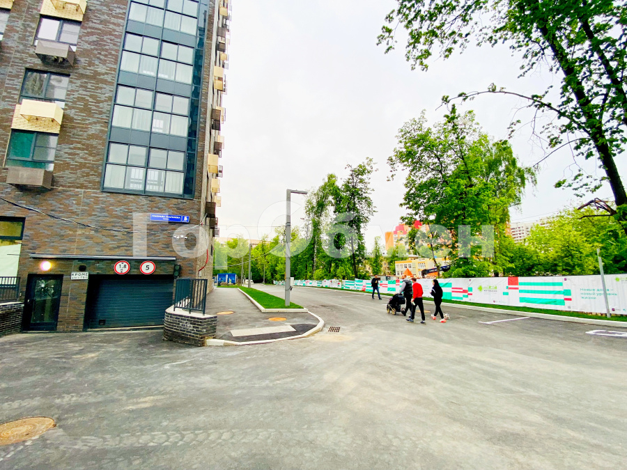 Продажа 3-комнатной квартиры, Москва, Россия,   улица Генерала Глаголева